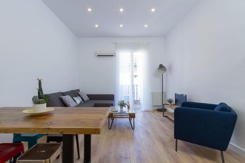 Marvelous Apartment of 3 Bedrooms near La Latina by Batuecas — отель в Мадриде, Испания