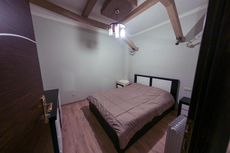 Apartamenty Iraklia — отель с удобствами в Гудаури