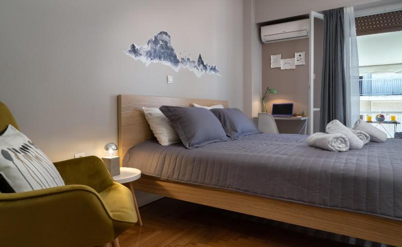 Eleana Apartment By The Acropolis — отель с удобствами в Афины