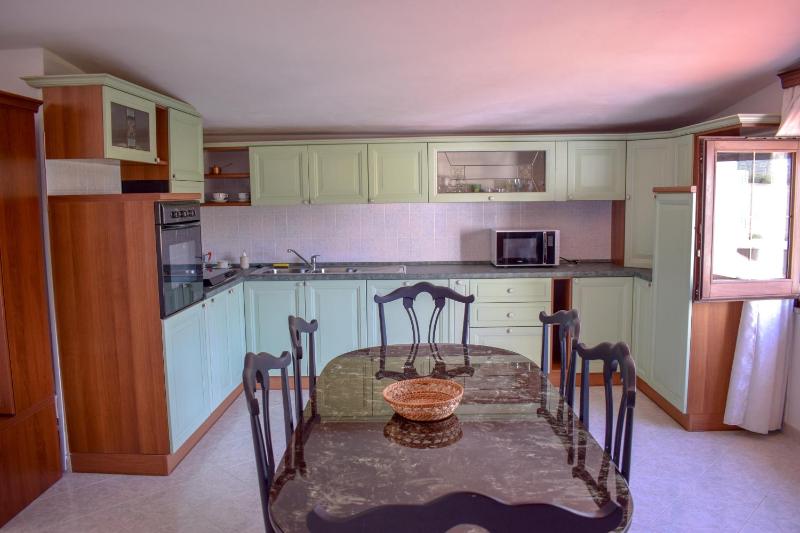 Villa sa perdera a Pula - Accogliente villa con barbecue