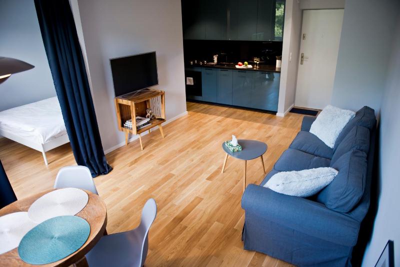 Apartament Powisle with balcony — отель с удобствами в Варшаве