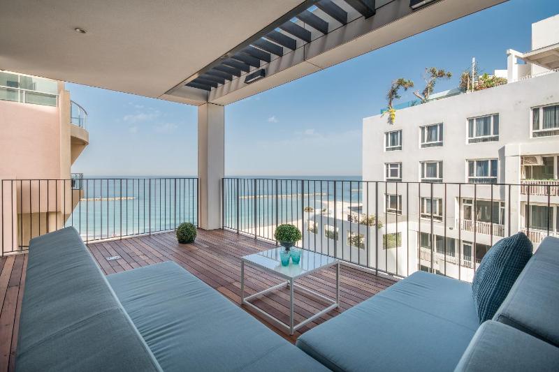 Front of Beach - Luxurious Residence — отзывы гостей и цены