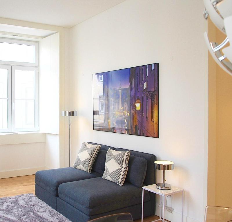 Downtown Sunny Apartment — отель в Лиссабоне, Португалия