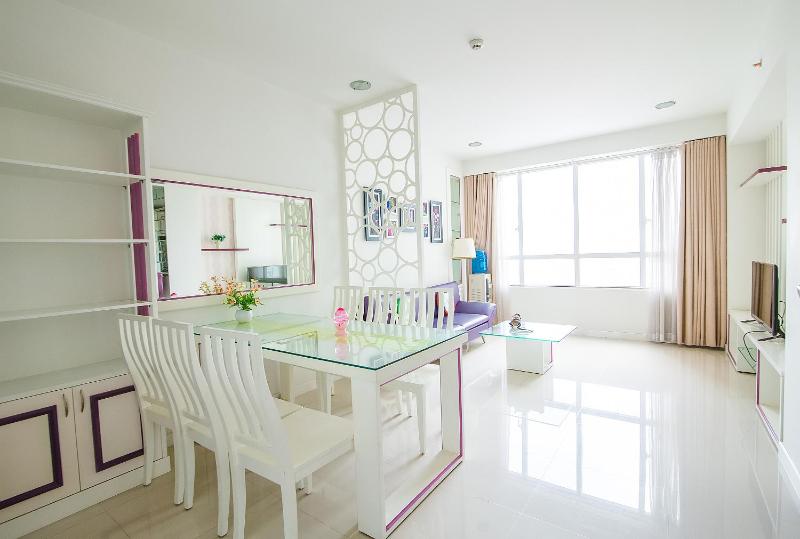 Цены на Sunrise City - 2 Bed Room - Full Furniture - City View в Хошимине