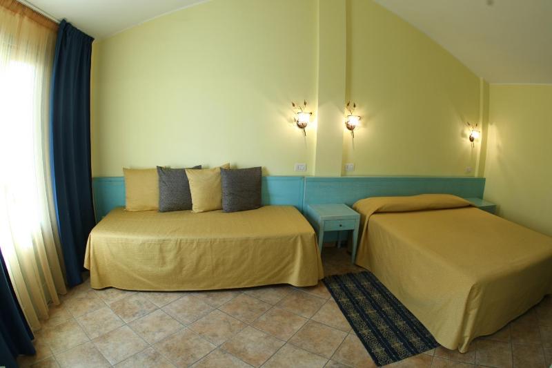 Hotel Del Corso a Pula - Elegante rifugio nel centro