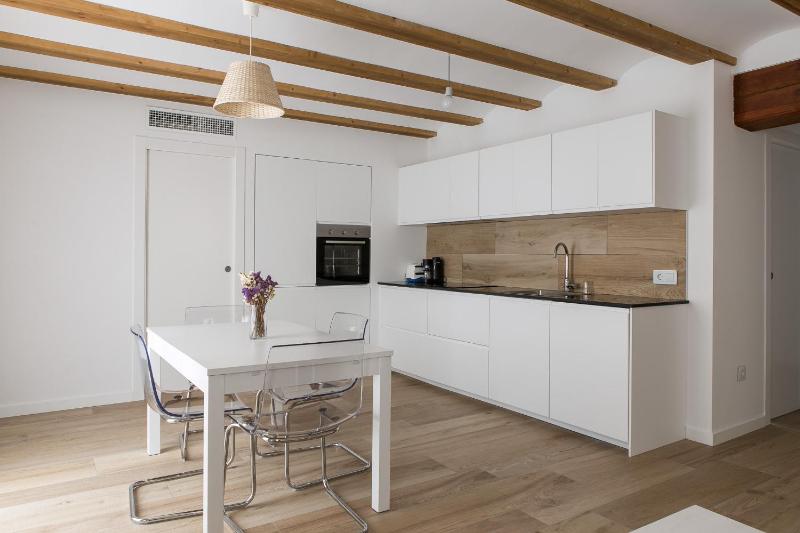 ApartUP L' Almoina — забронировать отель в Валенсии