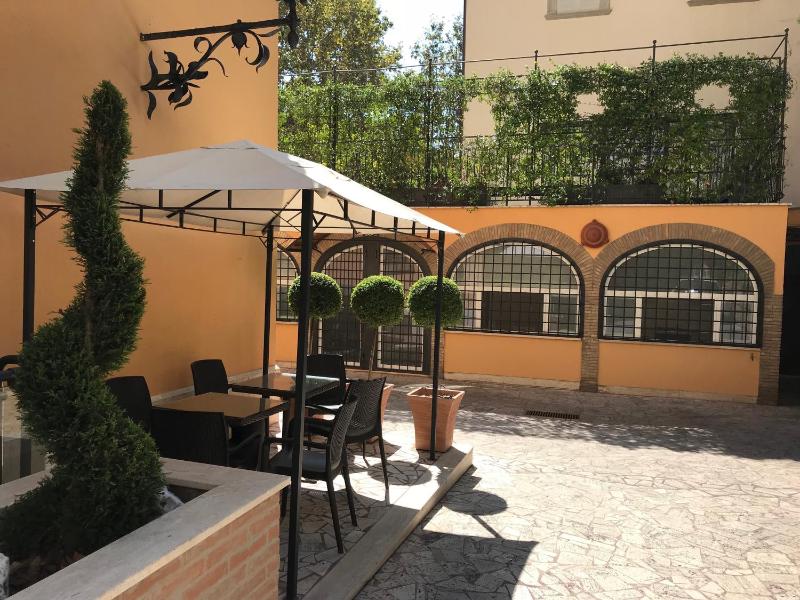 Villa Matissa Apartments — забронировать отель в Риме
