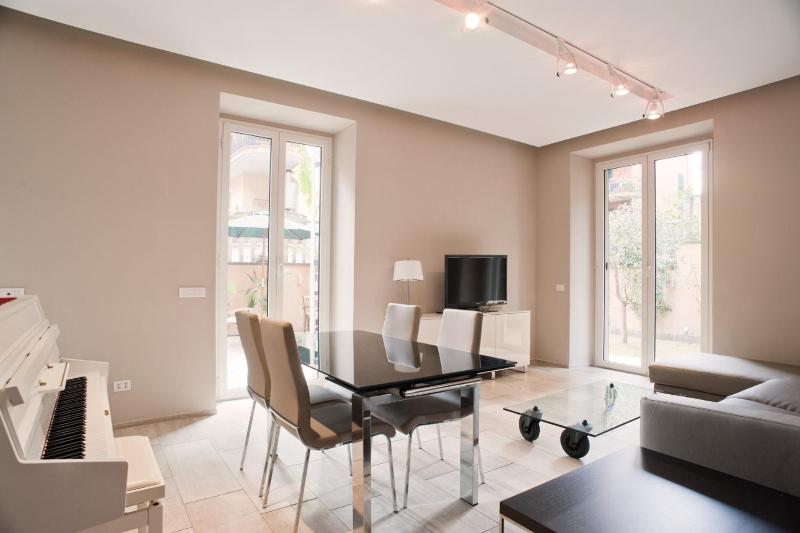 Rent in Rome - Vatican Deluxe — комфортный отель в Риме