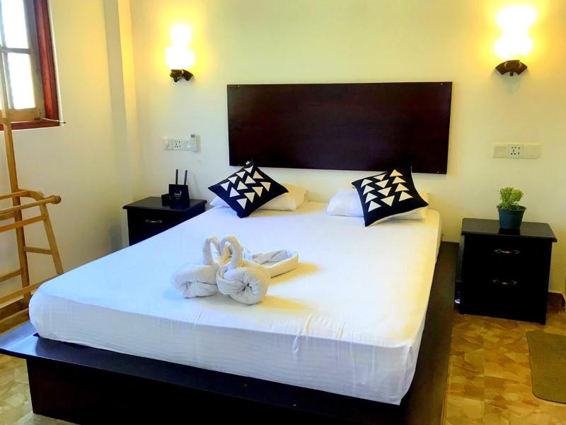 Monara Backpacker Inn Unawatuna — отель с удобствами в Унаватуна
