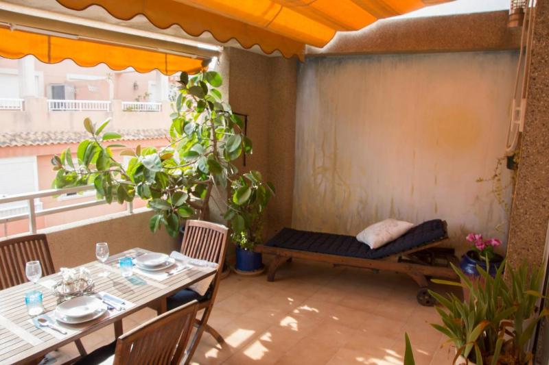 Lovely Penhouse in Alicante with parking — отель в Аликанте, Испания