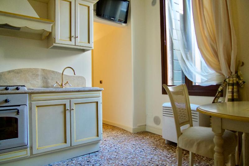 Melusina Apartments Rialto — отель в Венеции, Италия