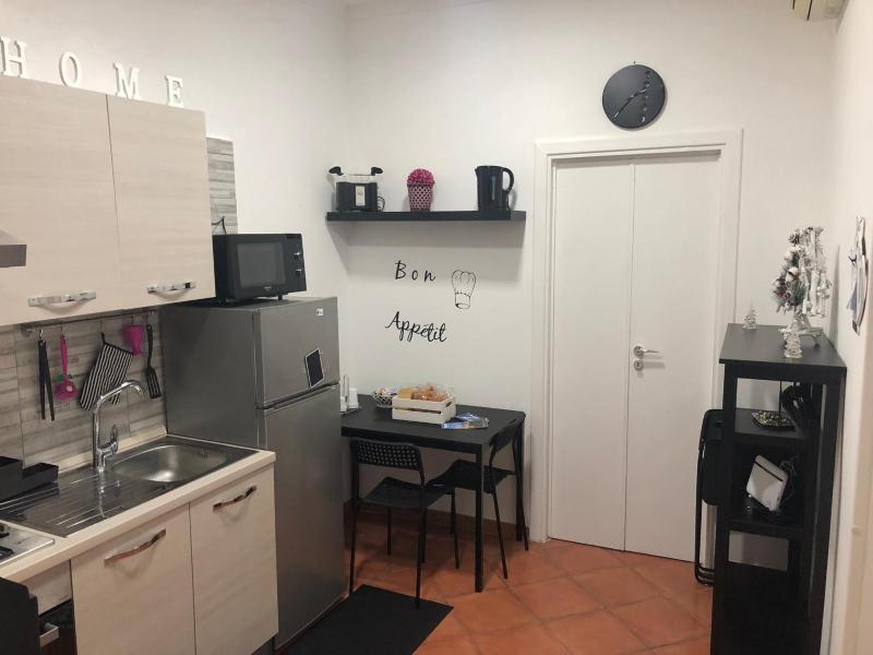 Simpa Apartment — забронировать отель в Неаполе