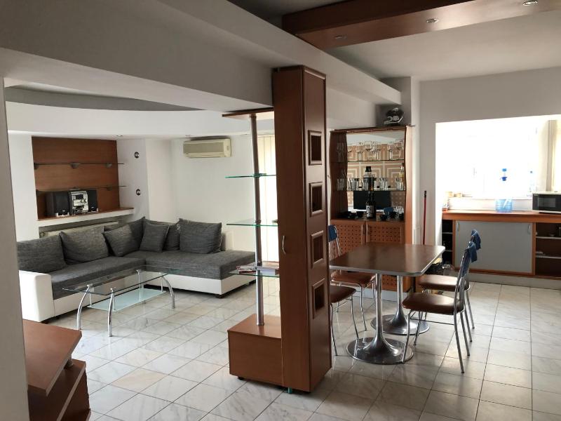 Цены на Unirii Square Lovely Apartment в Бухаресте