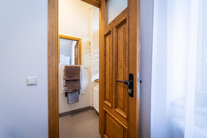 Цены на Stories Writer's AP 40sqm Renovated Free parking в риге