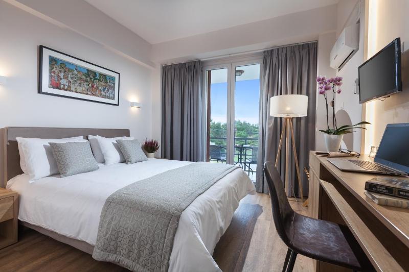 Minavra Hotel — комфортный отель в Афины