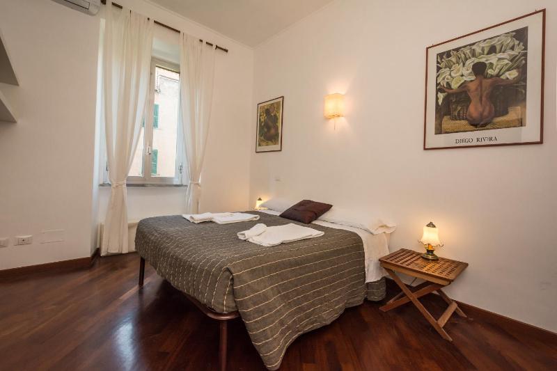 Annalisa Apartment — отель с удобствами в Риме