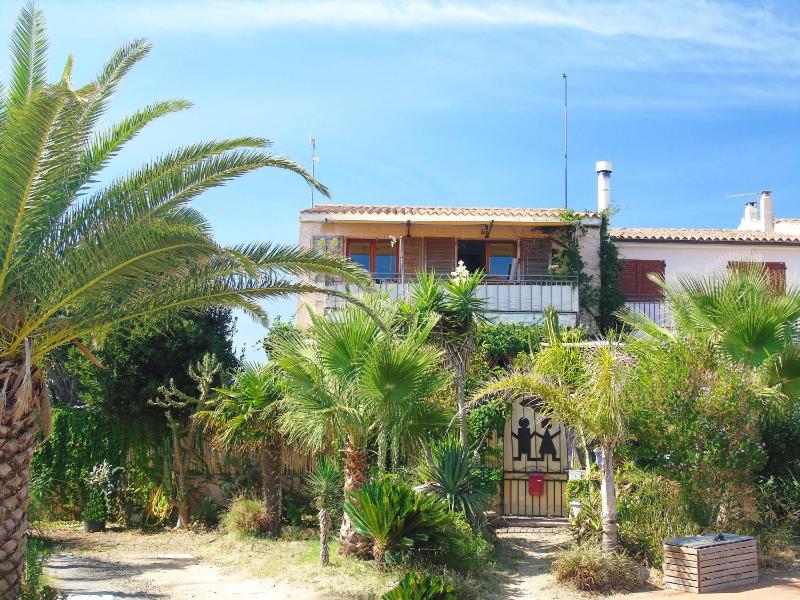 Casa Juvele a Palau - Elegante apt fronte mare con balcone