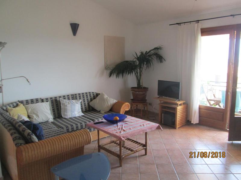 Casa Juvele a Palau - Elegante apt fronte mare con balcone