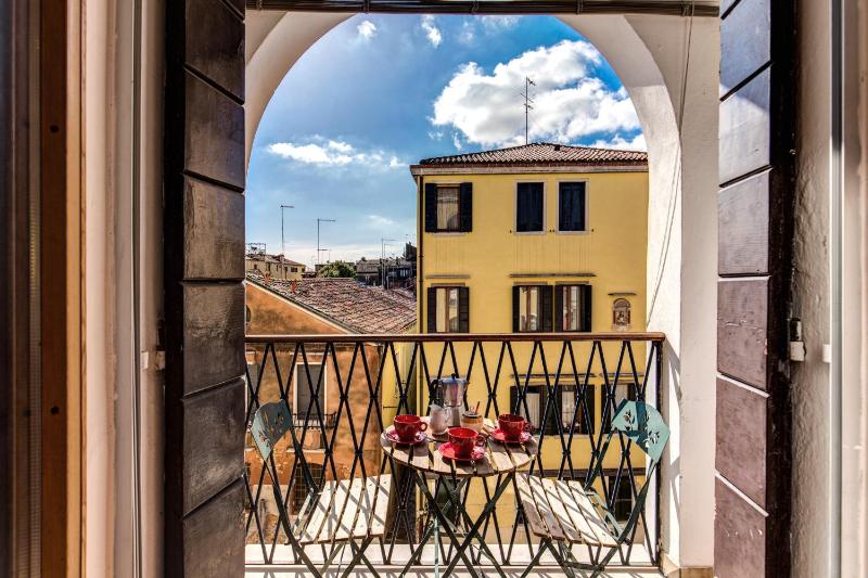 Venezia Vista Canale — отель с удобным расположением в Венеции