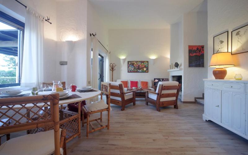 Villa Eucaliptus a Costa Rei - Magica casa fronte mare