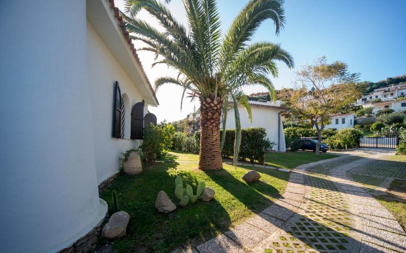Villa Mediterranea a Costa Rei - Esclusiva Villa Fronte Mare