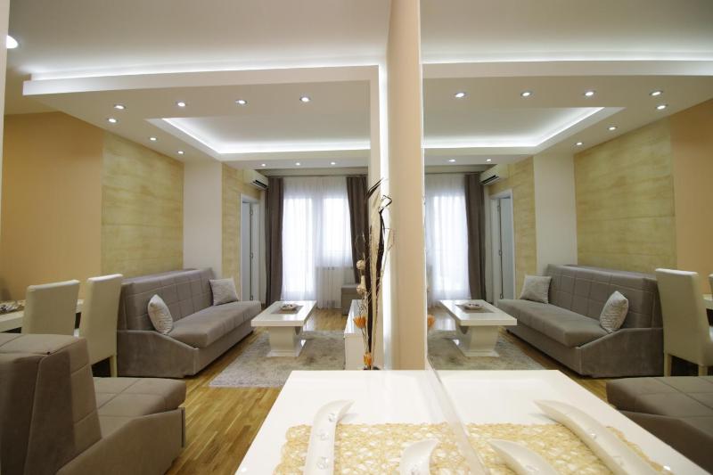 Luna Lux Apartman — отель в Белграде, Сербия