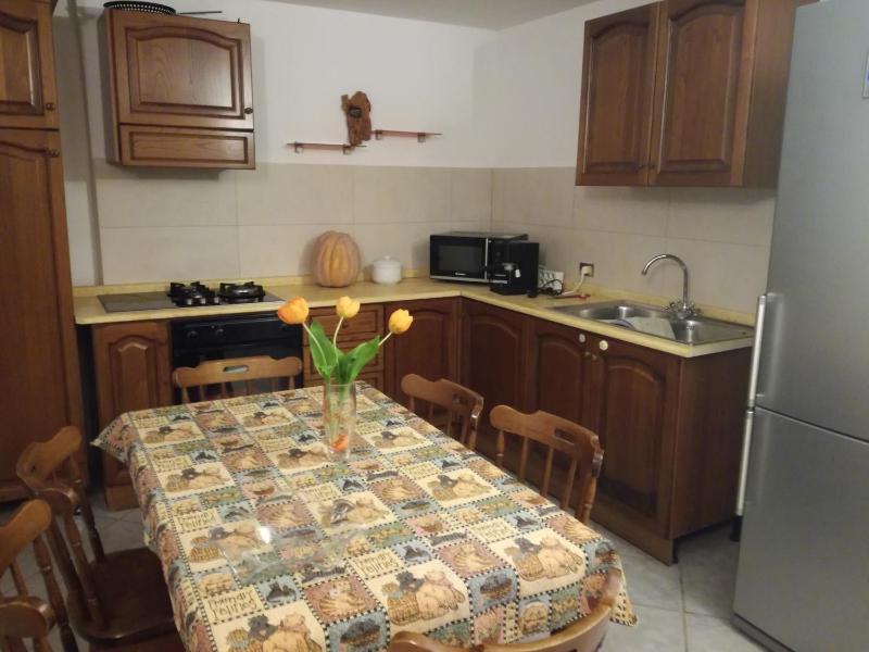 Ricante a Tortolì - Appartamento con Giardino e BBQ