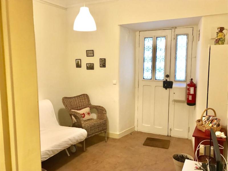 Flat in historic neighbourhood — отель в Лиссабоне, Португалия
