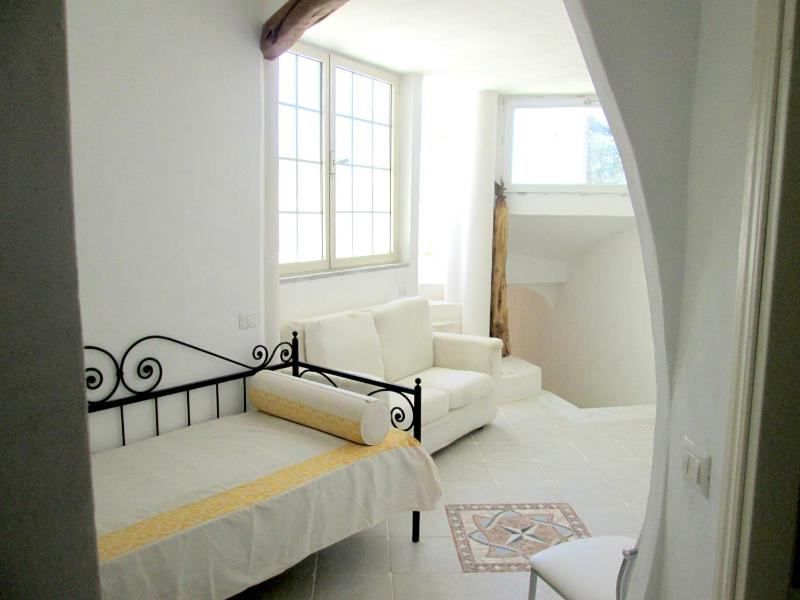 Sardina Yellow House - Splendida Casa Vacanze Vista Mare