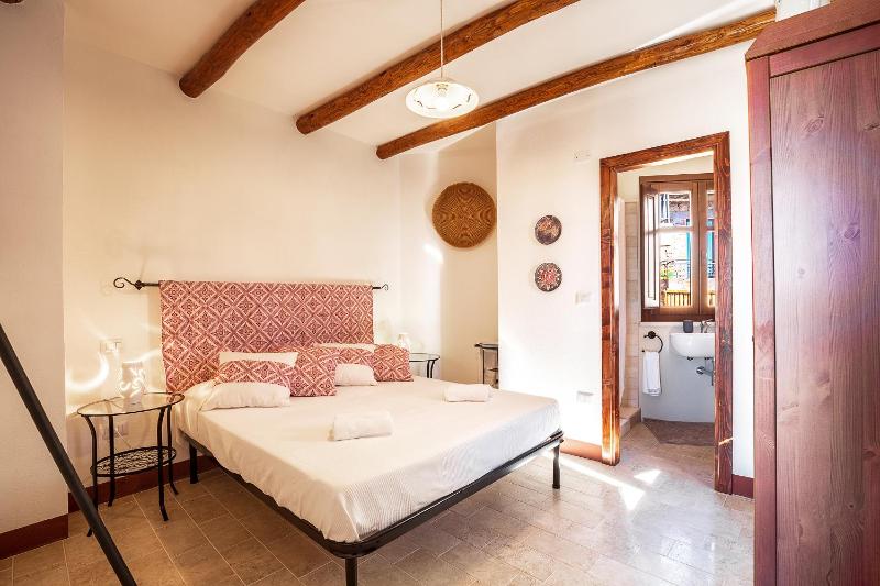 Domu Ala a Baunei - Lussuosa Casa con Vista Mare
