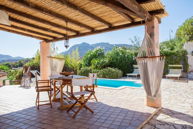 Villa Summer a Domus de Maria - Oasi con piscina