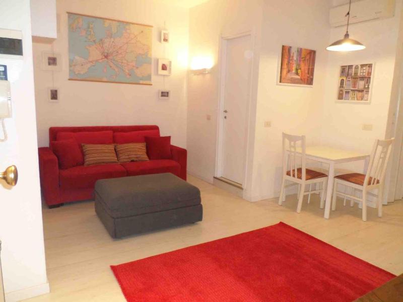 LUNIGIANA 15 MILANO (Stazione Centrale - Metro Sondrio) supersilenzioso — отзывы гостей и цены
