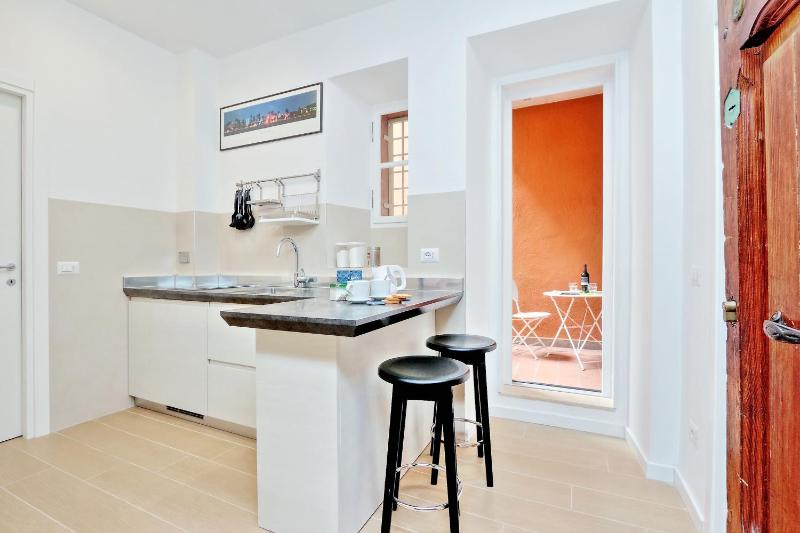 Deco's Place Roma Zoe — комфортный отель в Риме