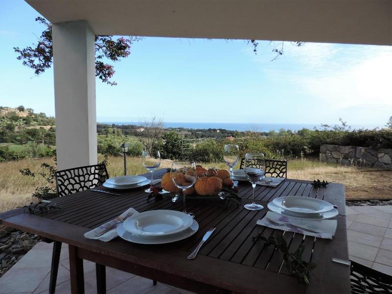 La casetta rosa a Tertenìa - Chalet con vista panoramica