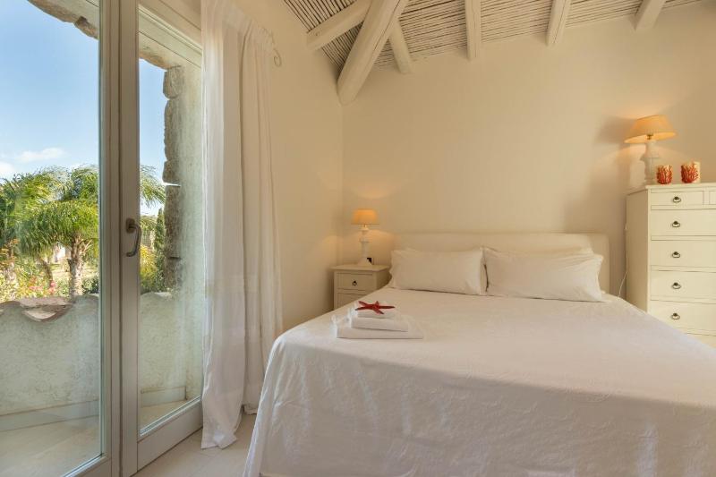 Villa Bougainvillea a Castiadas - Oasi di lusso