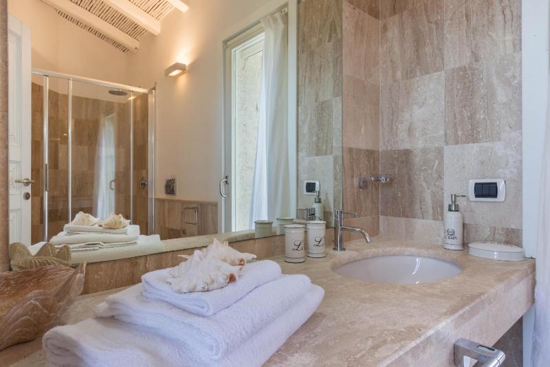 Villa Bougainvillea a Castiadas - Oasi di lusso