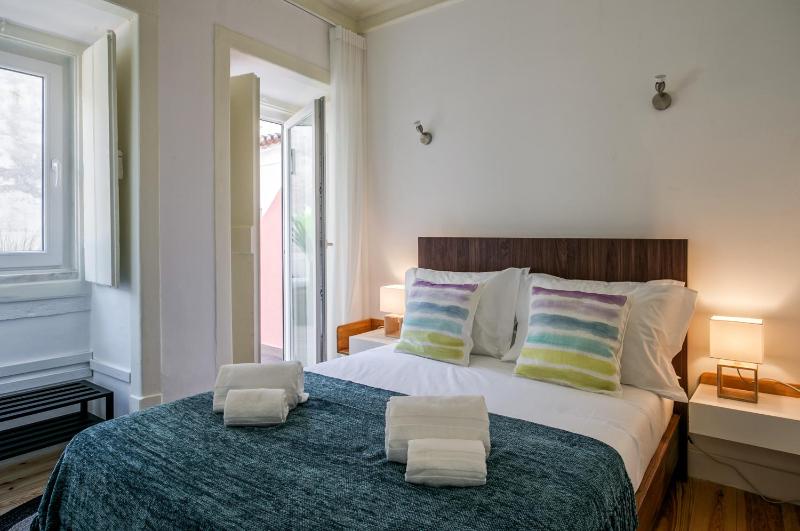 Hip Tailor Made Flat in Bairro Alto — отель в Лиссабоне, Португалия
