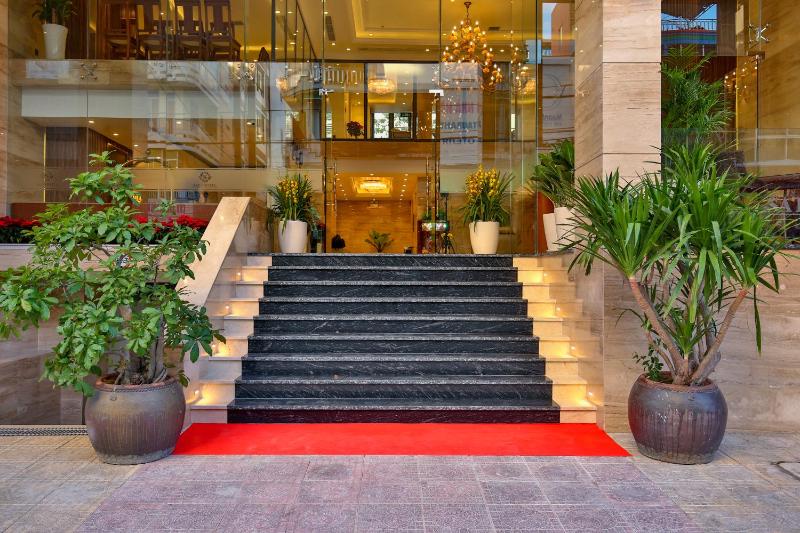 Sata Hotel — отель с удобствами в Нячанге