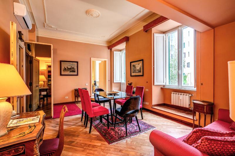 Elegant Flat by the Vatican dx — отель с удобствами в Риме