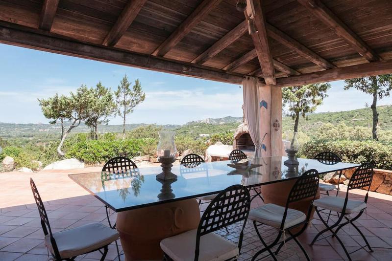 Villa Giulia a Porto Cervo - Elegante villa con giardino