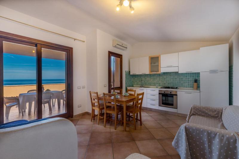 Casa Rosa Quattro a Costa Paradiso - Villa con Piscina
