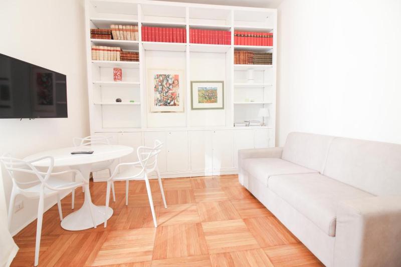 Duomo Charme Apartment — комфортный отель в Милане