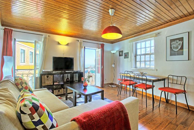 MyPlaceLisbon - Alfama River View Apartment — отель в Лиссабоне, Португалия