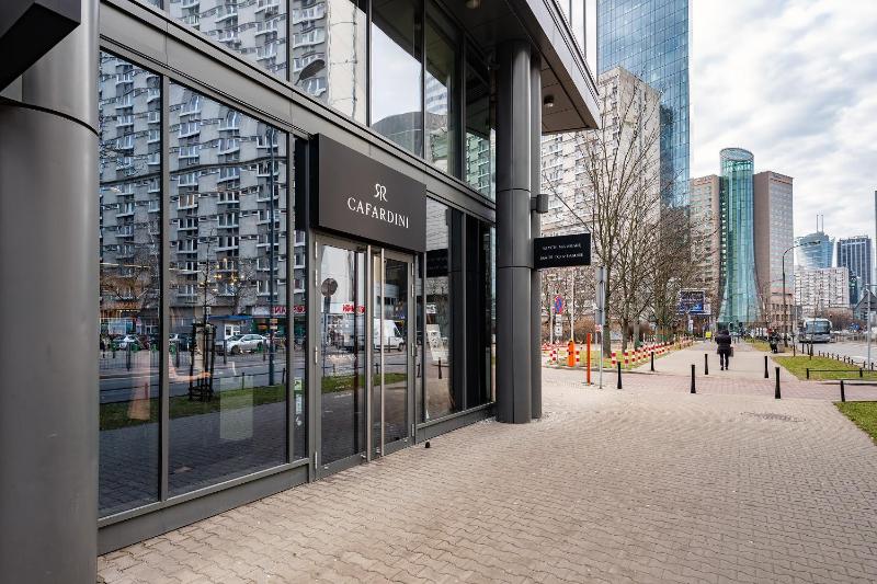 Grzybowska P&O Serviced Apartment — отель с удобным расположением в Варшаве