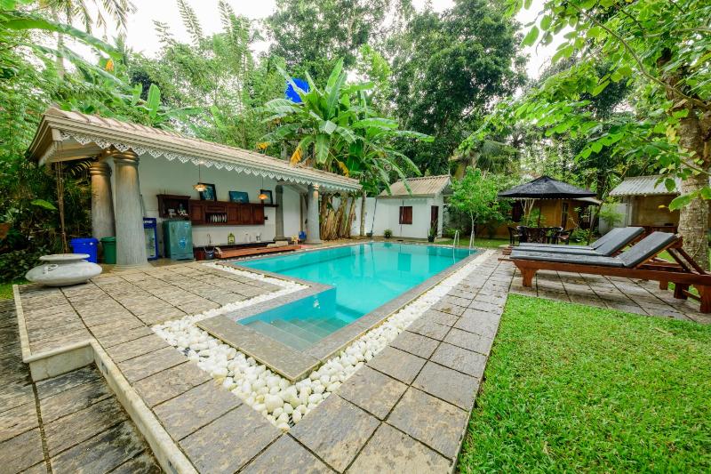 Villa Lotus — комфортный отель в Хиккадува