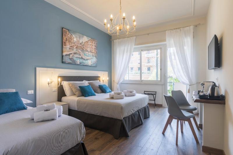 Цены на Trastevere Gallery Suites в Риме