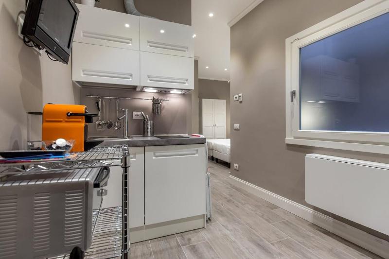 Bell Tower Studio Apartment — забронировать отель в Флоренции