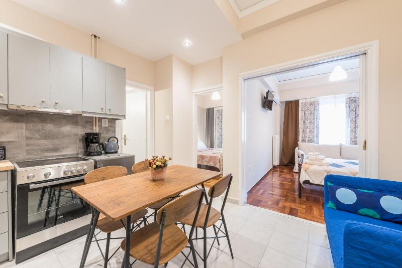 Modern flat next to Acropolis Museum — отель в Афины, Греция
