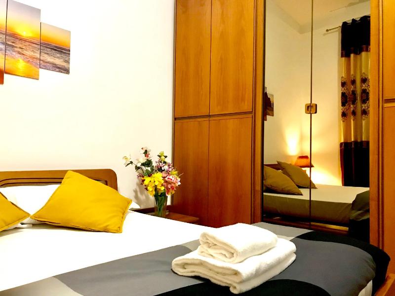 COLOSSEUM LUXURY ROOM — забронировать отель в Риме