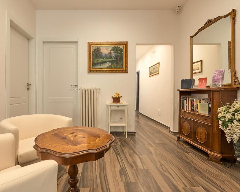 Residenza Martin — комфортный отель в Флоренции